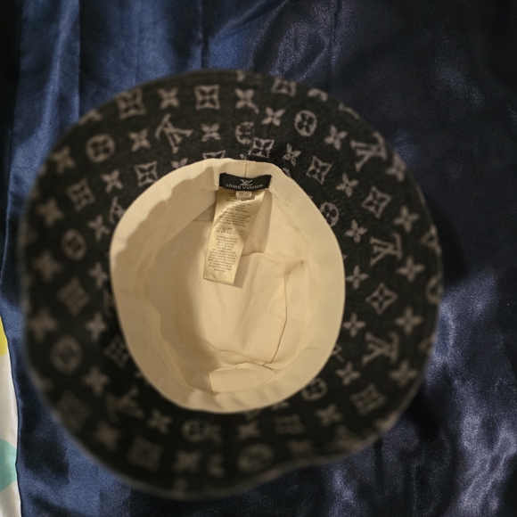Louis Vuitton Unisex Street Style Bucket Hats Wide-brimmed Hat. NWOT - Picture 7 of 8